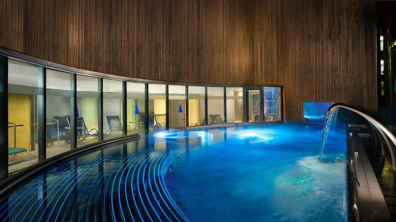 Castle Suite, Spa & Lounge access, 1 King